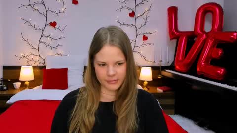 Snapshot of mimicass chatting on February 25, 9:20 am Kelly online show from February 25, 9:20 am