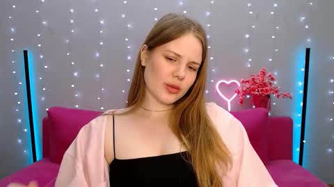 Snapshot of mimicass chatting on February 19, 5:38 pm Kelly online show from February 19, 5:38 pm