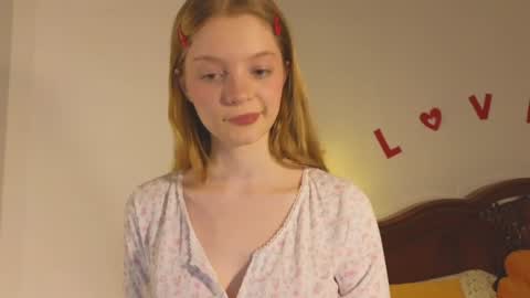 mimichelle online show from December 30, 11:48 am