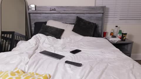 Mimi Malo online show from December 7, 12:29 pm