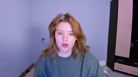 hi Im Mina  online show from November 10, 2:14 am