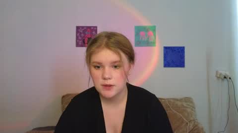 hi Im Mina  online show from May 8, 2:50 am