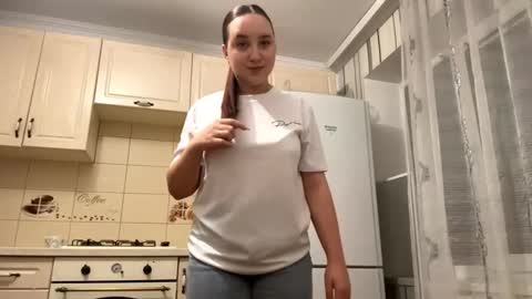 Daisy online show from October 14, 9:29 pm