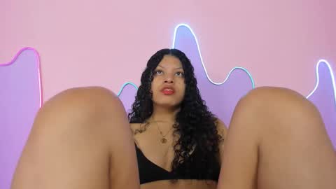 Snapshot of mingie_rouse chatting on September 29, 11:53 am Mingie online show from September 29, 11:53 am