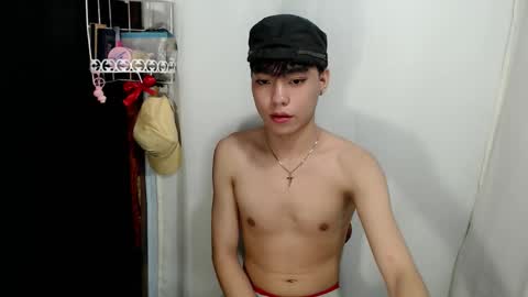 mingkla_man online show from March 2, 7:09 am