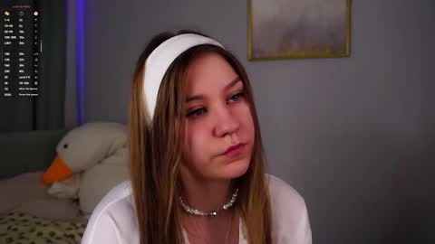 Mary online show from April 5, 1:57 am