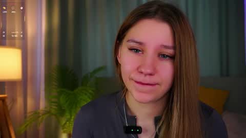 Mary online show from April 17, 2:14 am