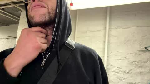 minimoose1003 online show from March 4, 7:00 pm