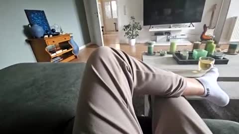 Jesse J. online show from July 19, 10:29 am