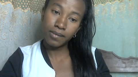 minouch211907 online show from June 21, 12:39 am