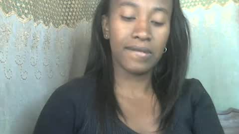 minouch211907 online show from June 26, 9:15 am