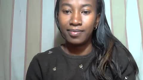 minouch211907 online show from March 3, 12:48 am