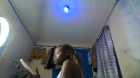 minty2003 online show from July 20, 6:42 pm