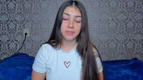 Snapshot of mira_bloempje chatting on October 3, 6:49 pm Mira online show from October 3, 6:49 pm