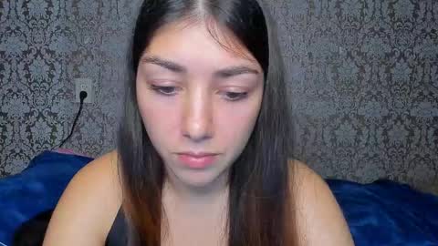Snapshot of mira_bloempje chatting on September 23, 7:09 pm Mira online show from September 23, 7:09 pm