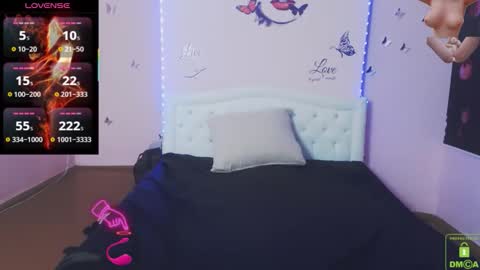 mira_cle_ online show from February 11, 12:42 pm