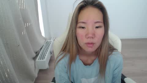 Snapshot of mira_g chatting on October 8, 1:06 pm mira_g online show from October 8, 1:06 pm