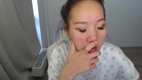 Snapshot of mira_g chatting on October 16, 9:42 am mira_g online show from October 16, 9:42 am