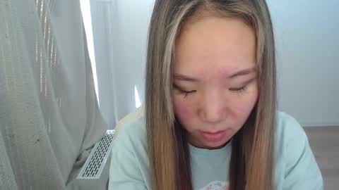 Snapshot of mira_g chatting on October 7, 11:39 am mira_g online show from October 7, 11:39 am