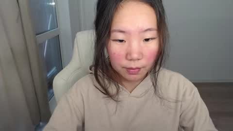 Snapshot of mira_g chatting on February 12, 8:16 am mira_g online show from February 12, 8:16 am