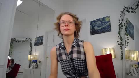 Snapshot of mira_marni chatting on October 6, 11:28 am mira_marni online show from October 6, 11:28 am