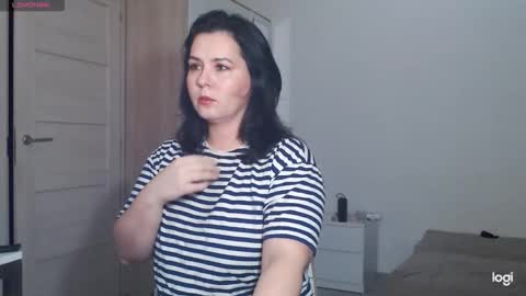 Snapshot of miradiaz chatting on October 24, 12:28 pm Meera online show from October 24, 12:28 pm
