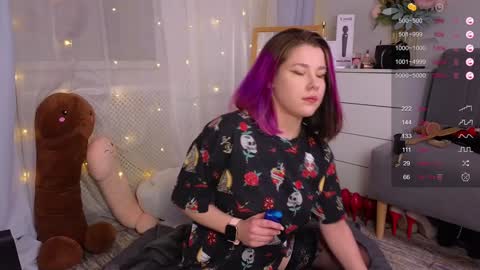 Snapshot of mirafalls chatting on February 5, 9:04 am Mira online show from February 5, 9:04 am