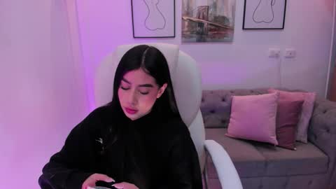 miranda_crawfor online show from March 24, 2:39 am