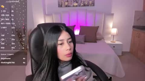 Snapshot of miranda_crawfor chatting on September 20, 12:19 pm miranda_crawfor online show from September 20, 12:19 pm