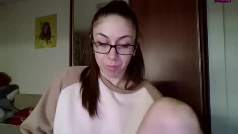 Snapshot of miranda_wish chatting on December 27, 9:00 pm MIRANDA online show from December 27, 9:00 pm