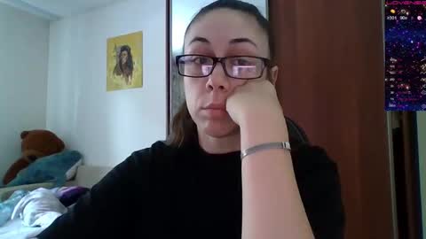 Snapshot of miranda_wish chatting on February 18, 9:54 am MIRANDA online show from February 18, 9:54 am
