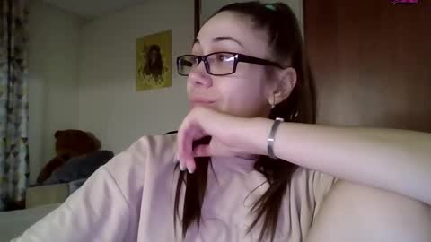 Snapshot of miranda_wish chatting on February 16, 1:05 pm MIRANDA online show from February 16, 1:05 pm