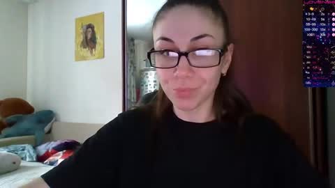 Snapshot of miranda_wish chatting on March 7, 9:51 am MIRANDA online show from March 7, 9:51 am
