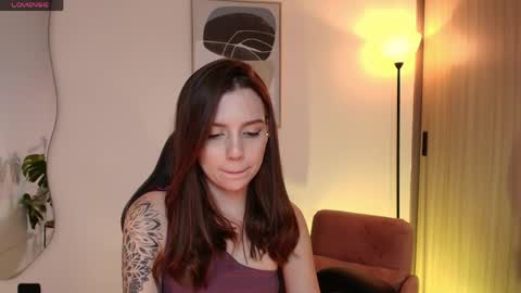 Miranda Shaw online show from April 3, 1:34 am