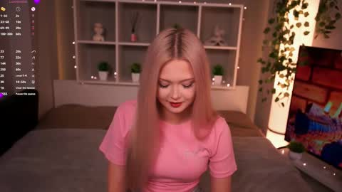 Elsa online show from November 6, 8:01 pm