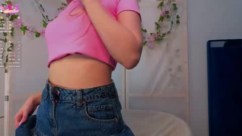 Elsa online show from December 2, 10:30 pm