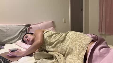 Mishnuggies online show from February 12, 11:03 am