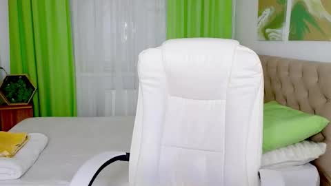 Alisa NONNUDE online show from February 21, 3:37 pm