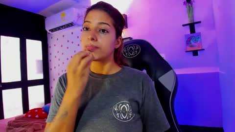 Akemi 3 online show from October 8, 1:06 pm