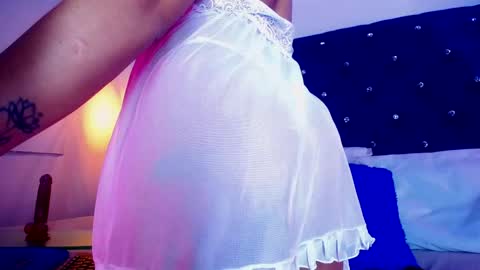 miss_ariss online show from February 5, 7:45 am