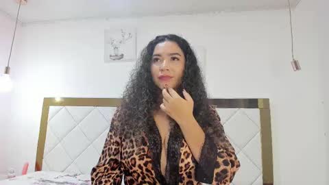 Snapshot of miss_ashley__ chatting on October 17, 12:20 pm ashh online show from October 17, 12:20 pm