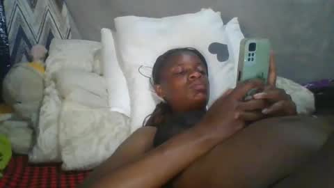 miss_belllo online show from March 12, 9:55 am