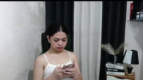 Briella online show from March 23, 3:17 pm