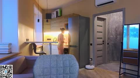 Sandy online show from April 11, 11:42 pm