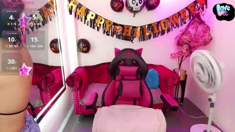 Melanie online show from November 3, 12:28 pm