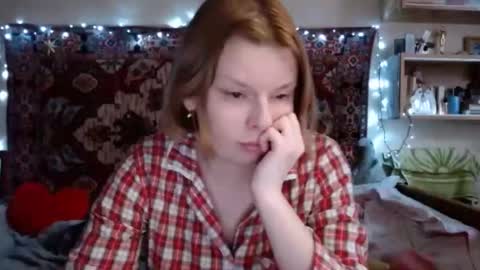 Snapshot of miss_elistia_ chatting on March 5, 2:12 pm Elis online show from March 5, 2:12 pm