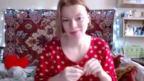 Snapshot of miss_elistia_ chatting on February 19, 12:00 pm Elis online show from February 19, 12:00 pm