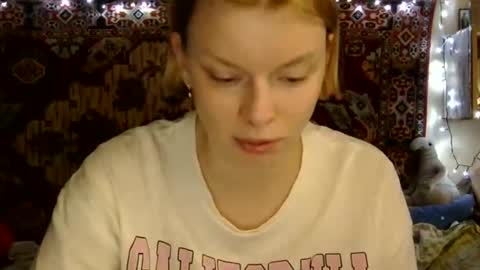 Snapshot of miss_elistia_ chatting on September 10, 1:34 pm Elis online show from September 10, 1:34 pm