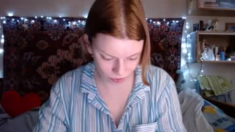 Snapshot of miss_elistia_ chatting on January 27, 11:54 am Elis online show from January 27, 11:54 am