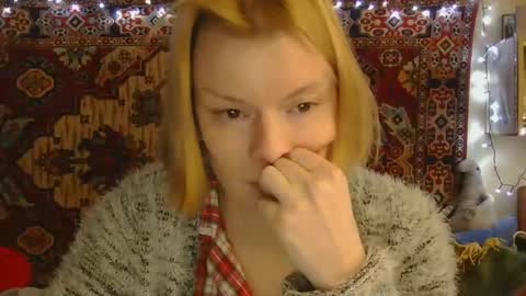 Snapshot of miss_elistia_ chatting on October 20, 11:15 am Elis online show from October 20, 11:15 am